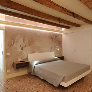 https://ca-riva-del-vin.hotelinveneto.com